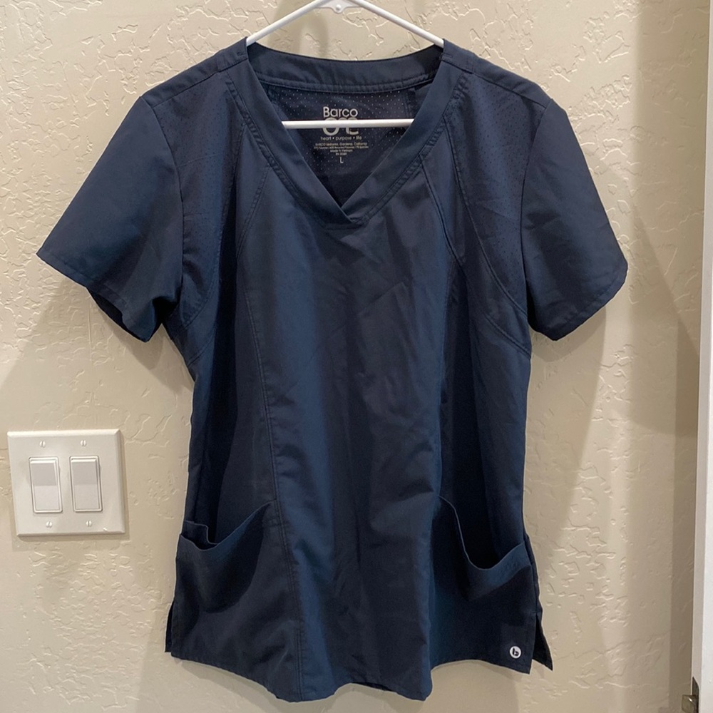 Steel Barco One Scrub Top Size Large x2